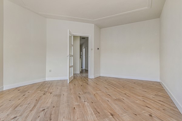 Medium property photo - Johan Gramstraat 48, 2522 XA Den Haag